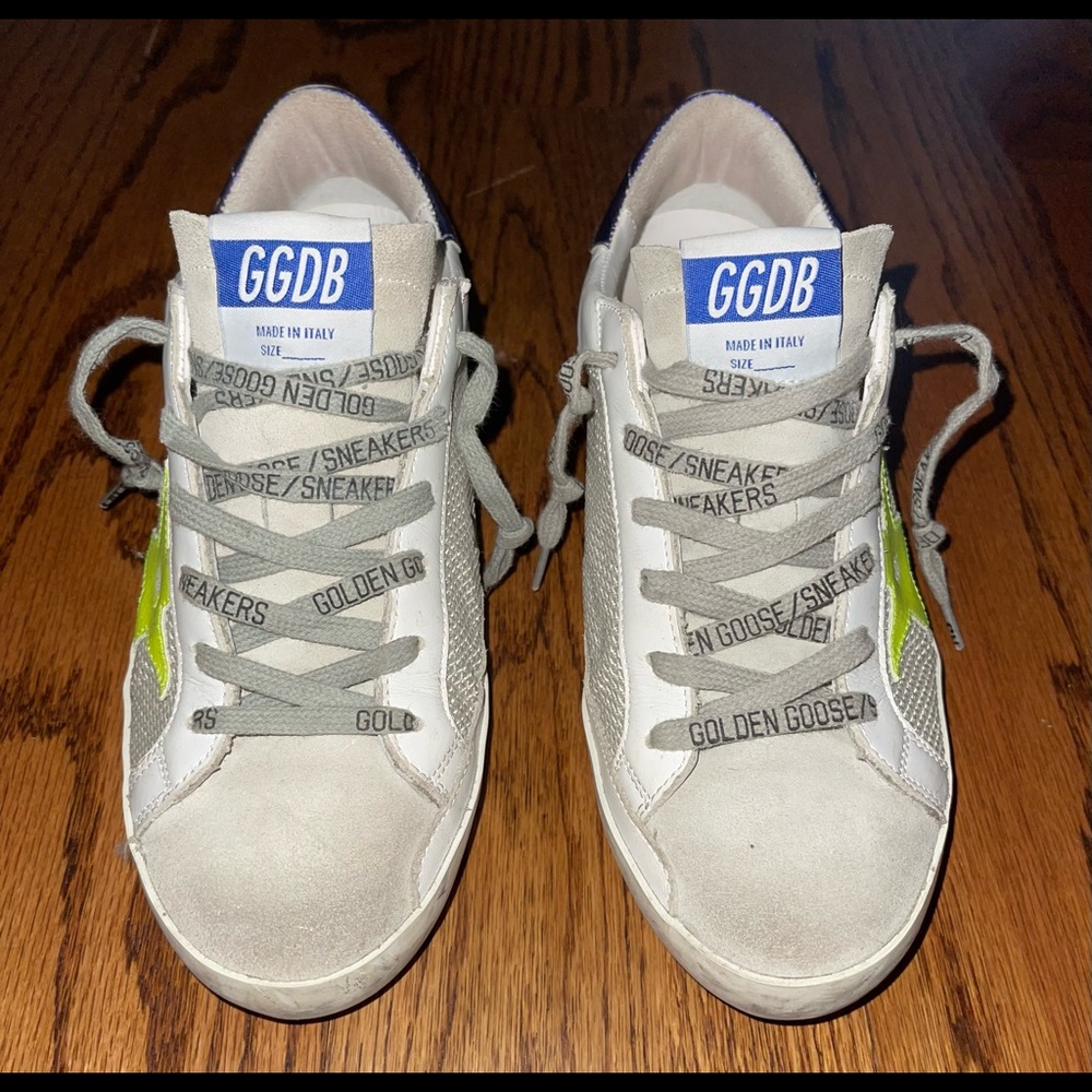 Low top golden goose sneakers